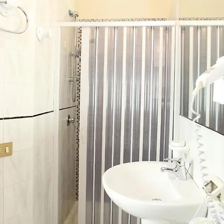 Russo Hotel 3*