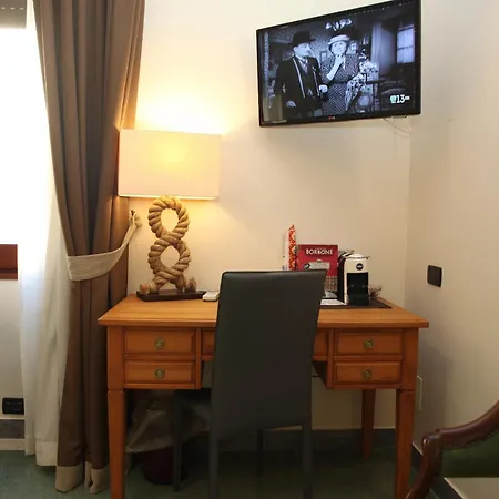 Russo Hotel