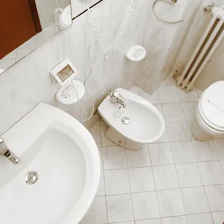 Russo Hotel 3*