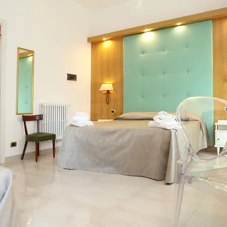 Russo Hotel